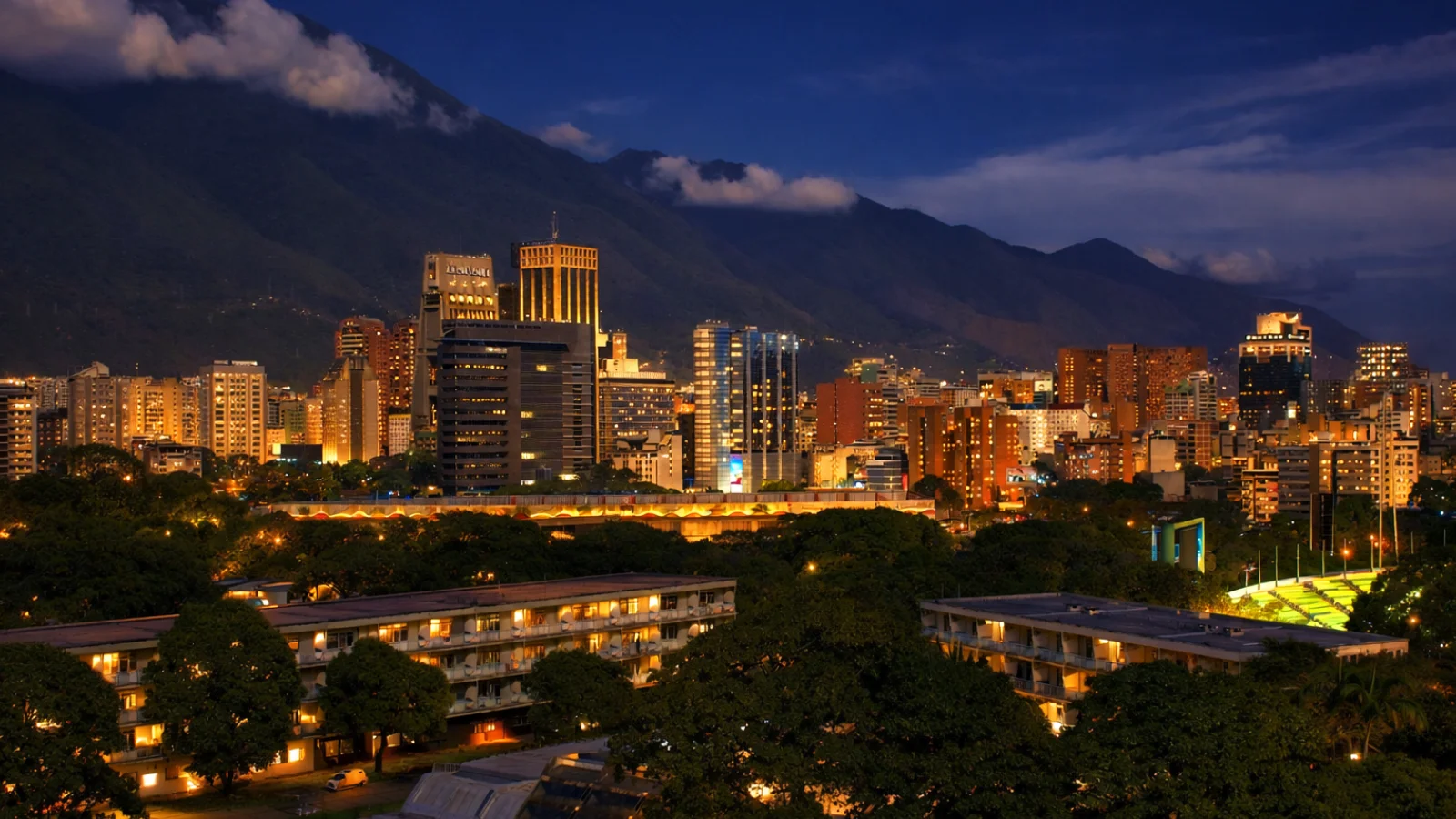 The Venezuelan Real Estate Paradox: From the Architecture of Collapse to the Horizon of Reconstruction (2013–2026)